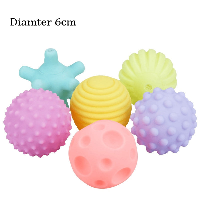 1pcs Diameter 6cm Squeaky Pet Dog Ball Toys for Small Dogs Rubber Chew
