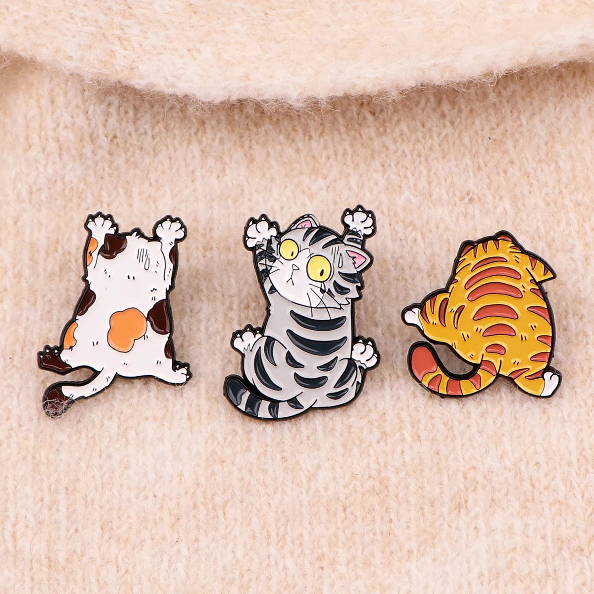 Funny Pet Cat Enamel Pins Lapel Pins Badge For Backpack Clothes Pin