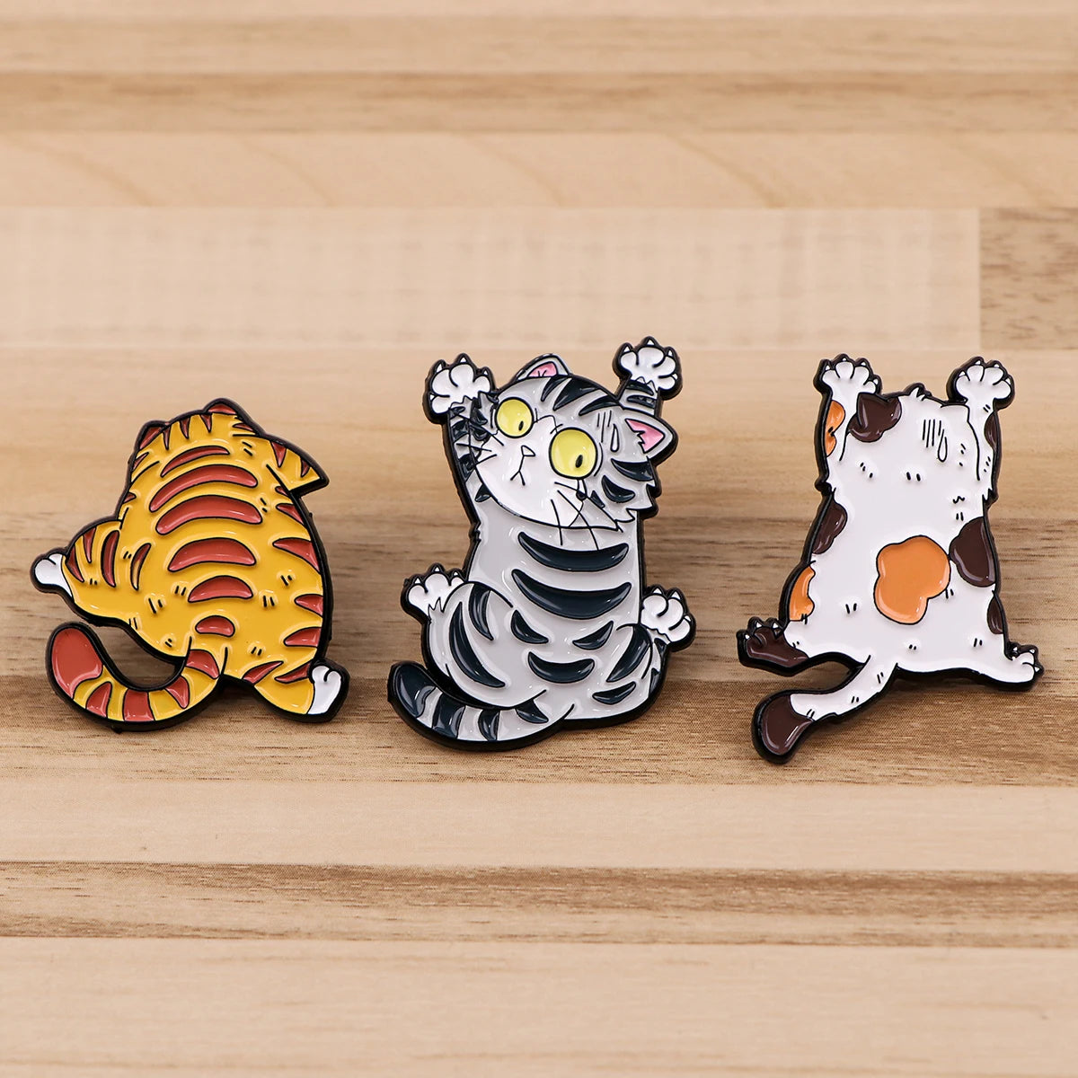 Funny Pet Cat Enamel Pins Lapel Pins Badge For Backpack Clothes Pin