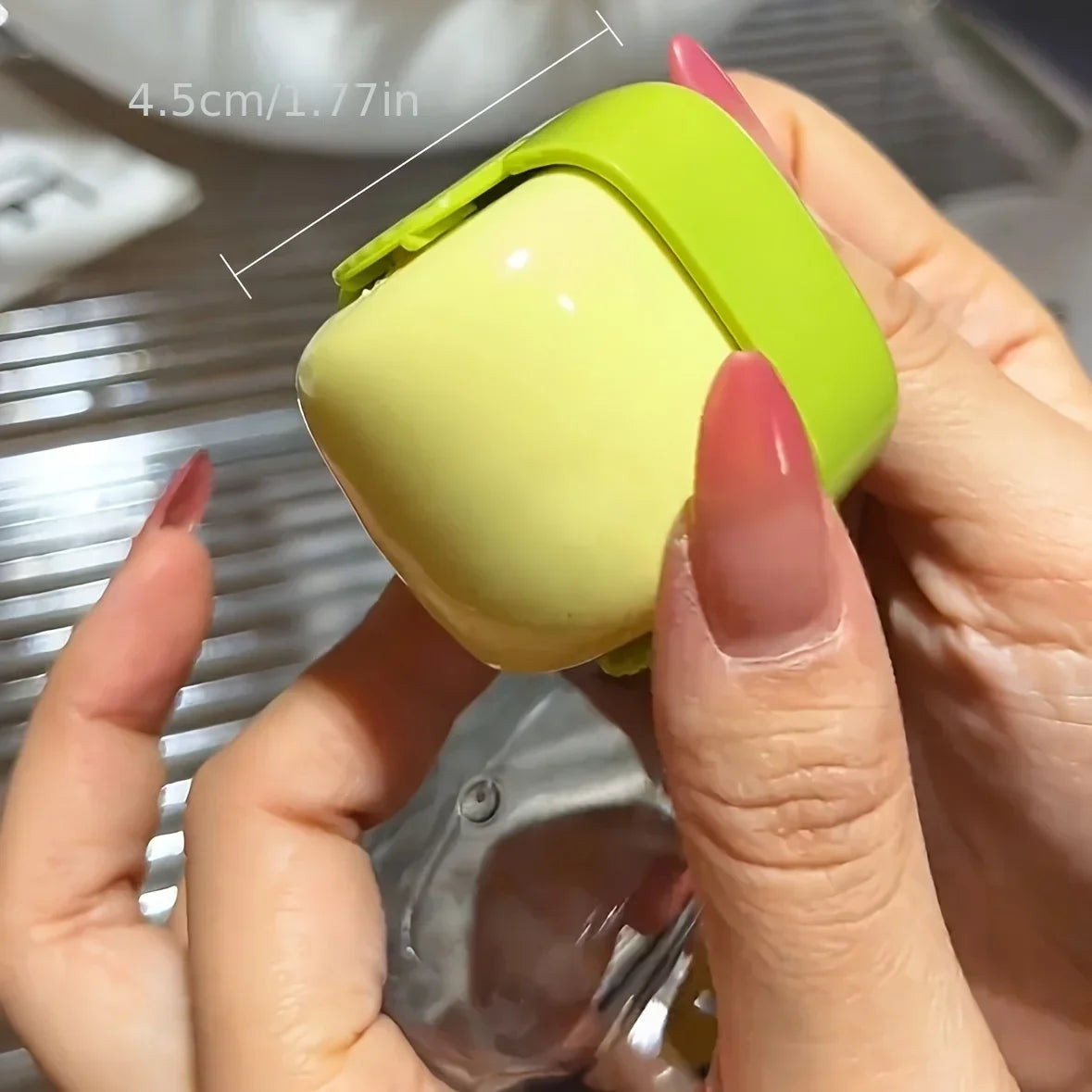 1pc Washable & Portable Lint Roller - Pet Hair Remover for Clothes,