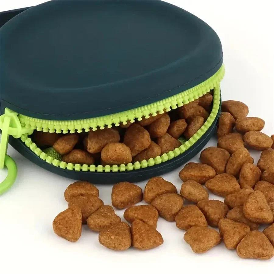 1Pc Pet Supplies Silicone Dog Food Bag Outdoor Training Dog Training