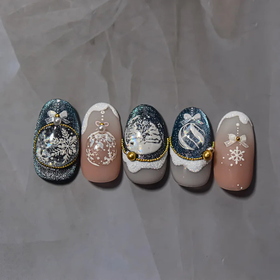 1pcs Bronzing Christmas Nail Stickers Cute Gold White Snowball