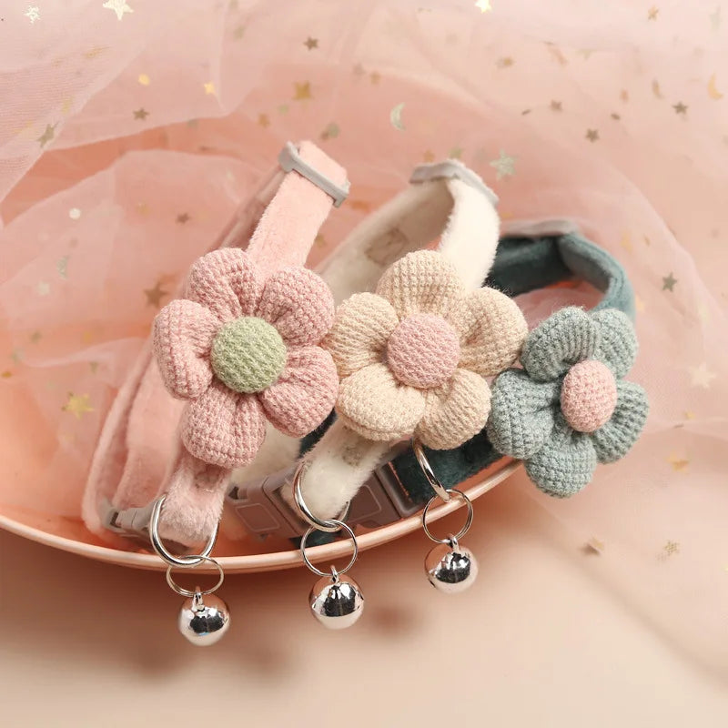 1Pc Cat Collar with Cute Flower  Adjustable Buckle Cat Collar Bell