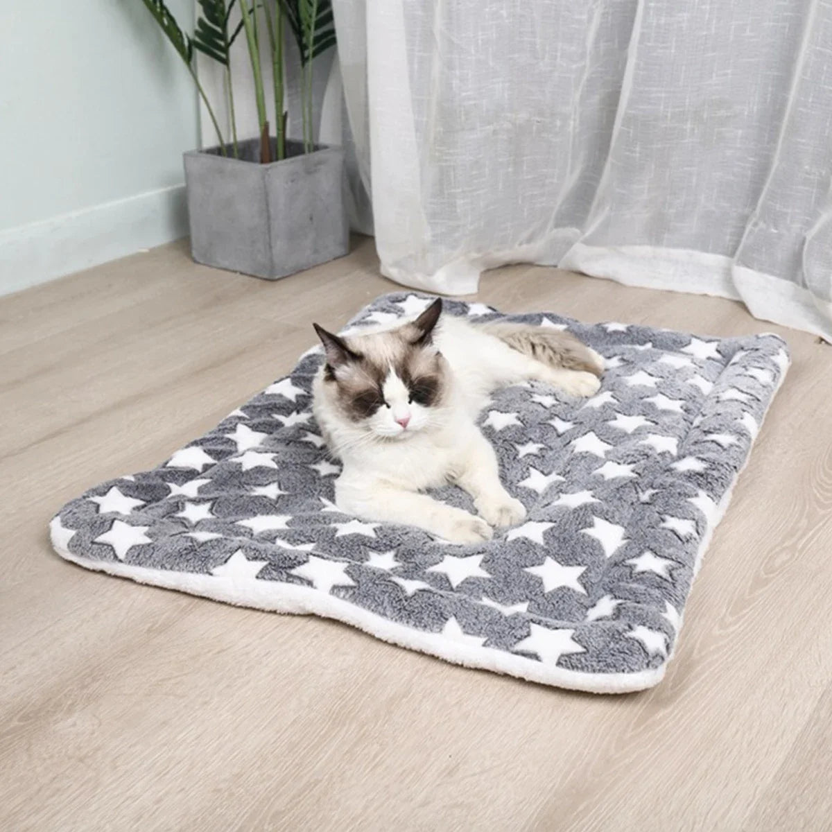 Flannel Pet Mat Dog Bed Cat Bed Thicken Sleeping Mat Dog Blanket Mat