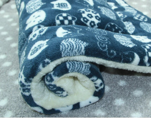 Thicken Flannel Mat Pet Cat Beds Mats Dog Bed Sleeping Mat Soft Warm