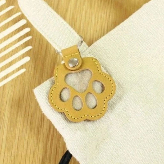 Leather Keychain Creative Pet Shelter Storage Ornament Cat Dog Hair
