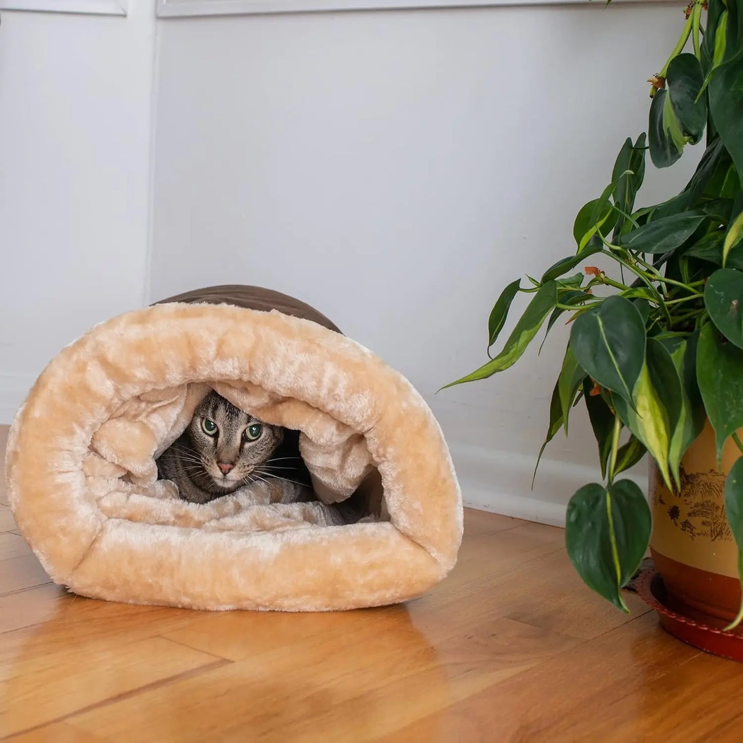 Autumn and Winter Cat Sleeping Bag Semi-enclosed Cat Nest Warm Small