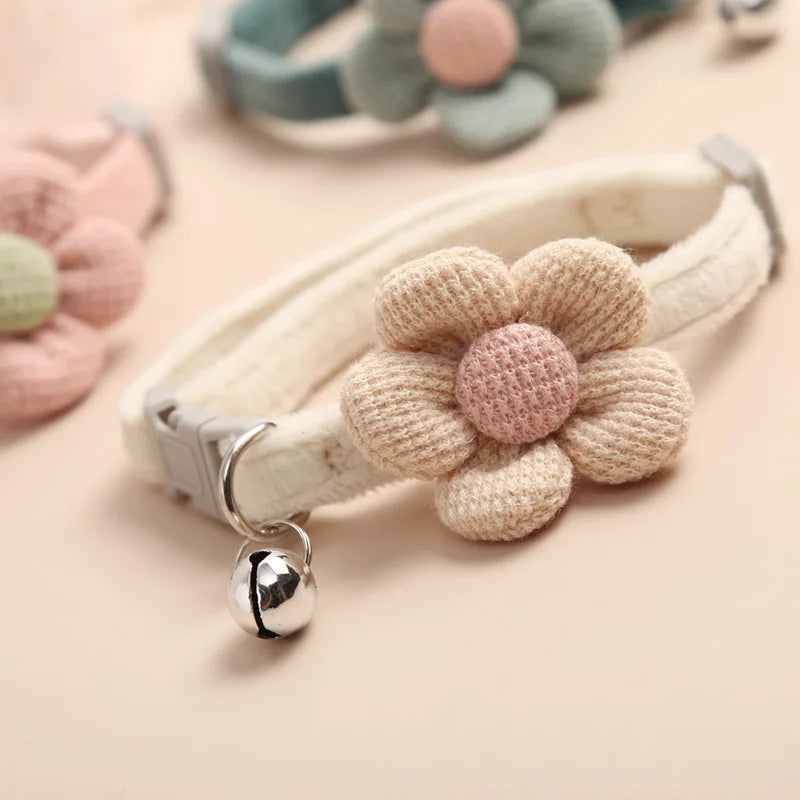 1Pc Cat Collar with Cute Flower  Adjustable Buckle Cat Collar Bell