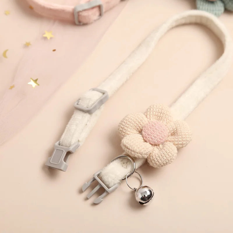 1Pc Cat Collar with Cute Flower  Adjustable Buckle Cat Collar Bell